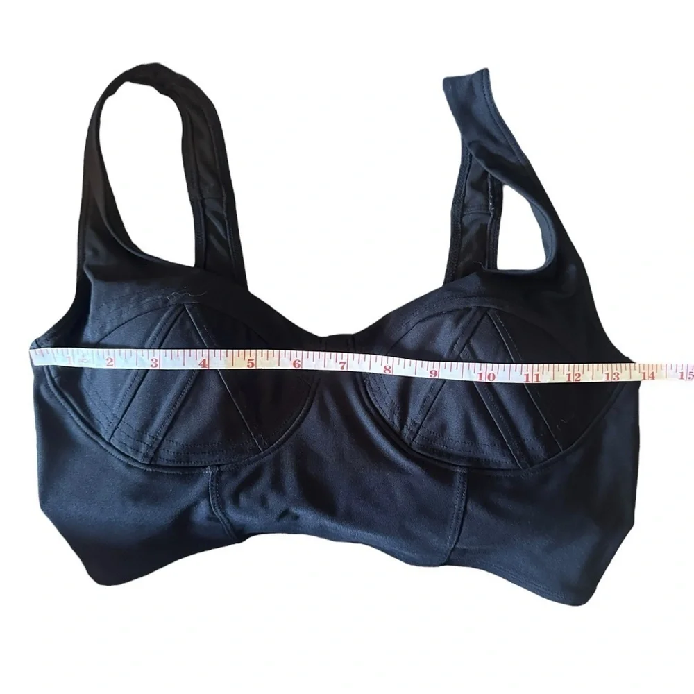 Fabletics Charlotte Low Impact Sports Bra - Black - Picture 4 of 8